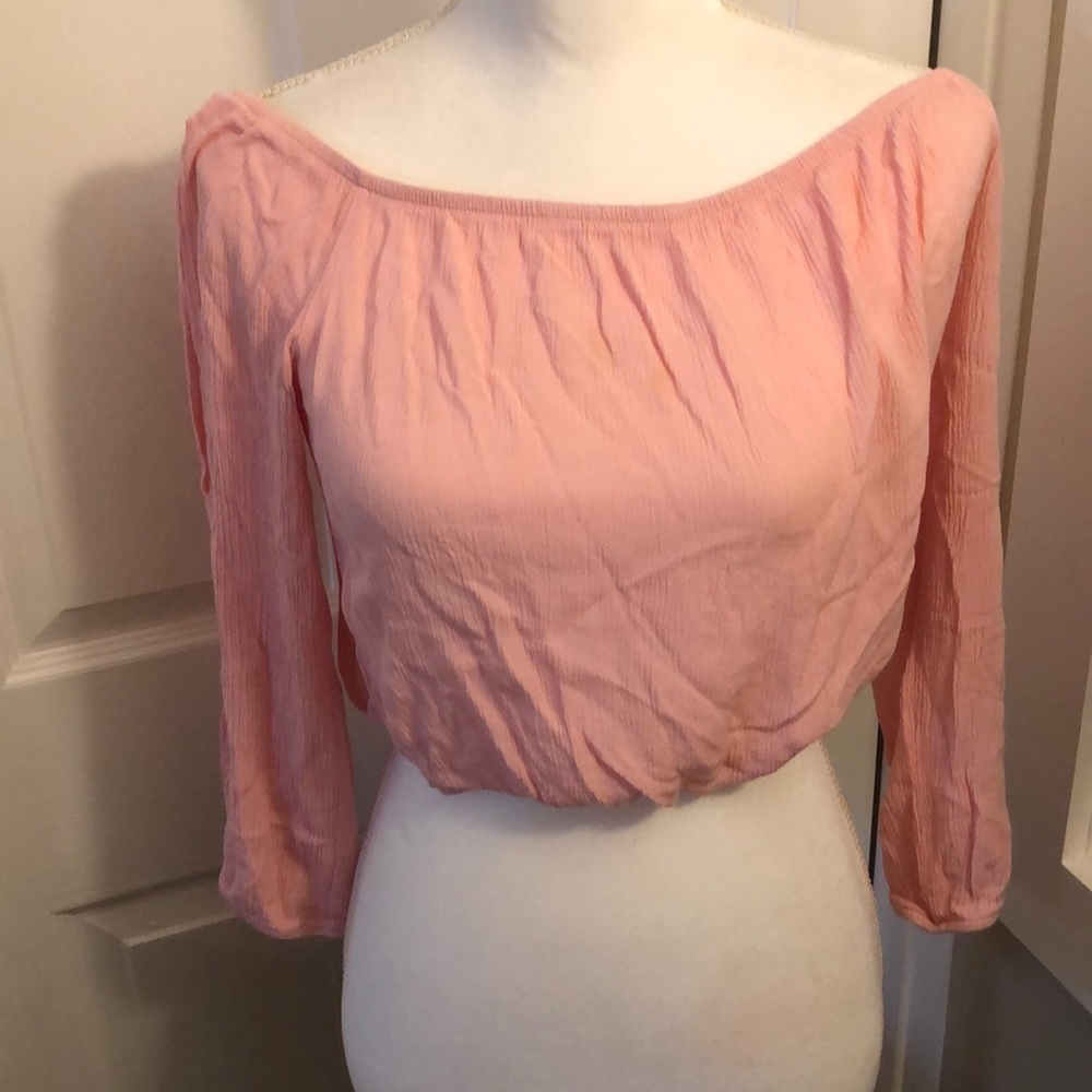 Off the shoulder crop top pink